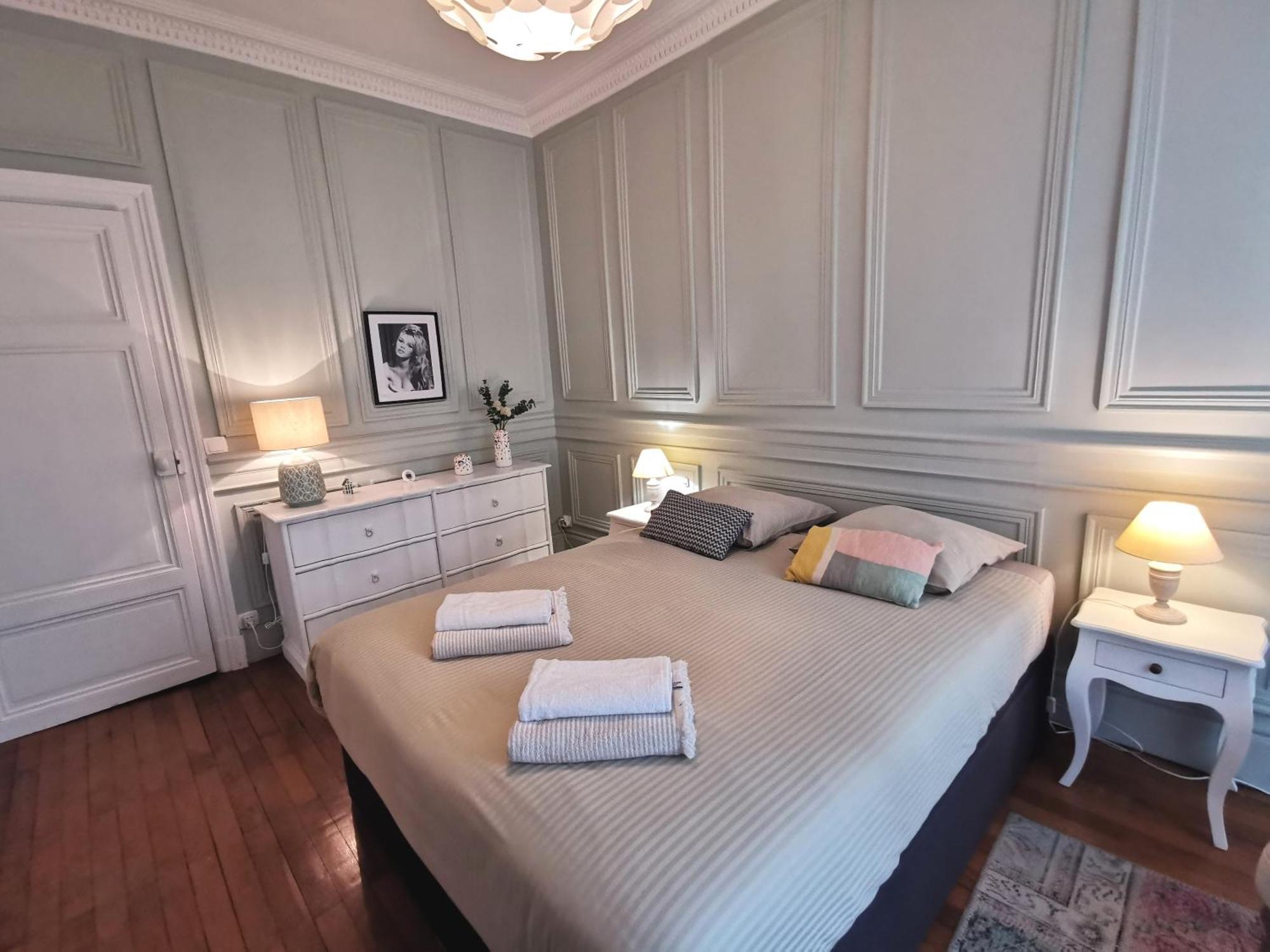 Le Royal Couedic - Les Maisons De Madeleine น็องต์ ภายนอก รูปภาพ